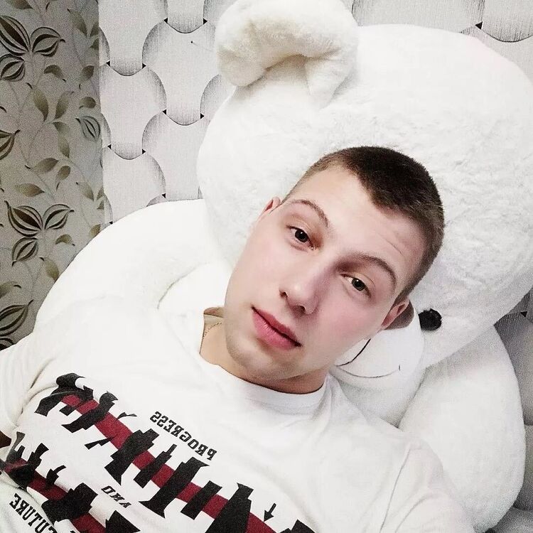  ,   Stas, 22 ,   ,   