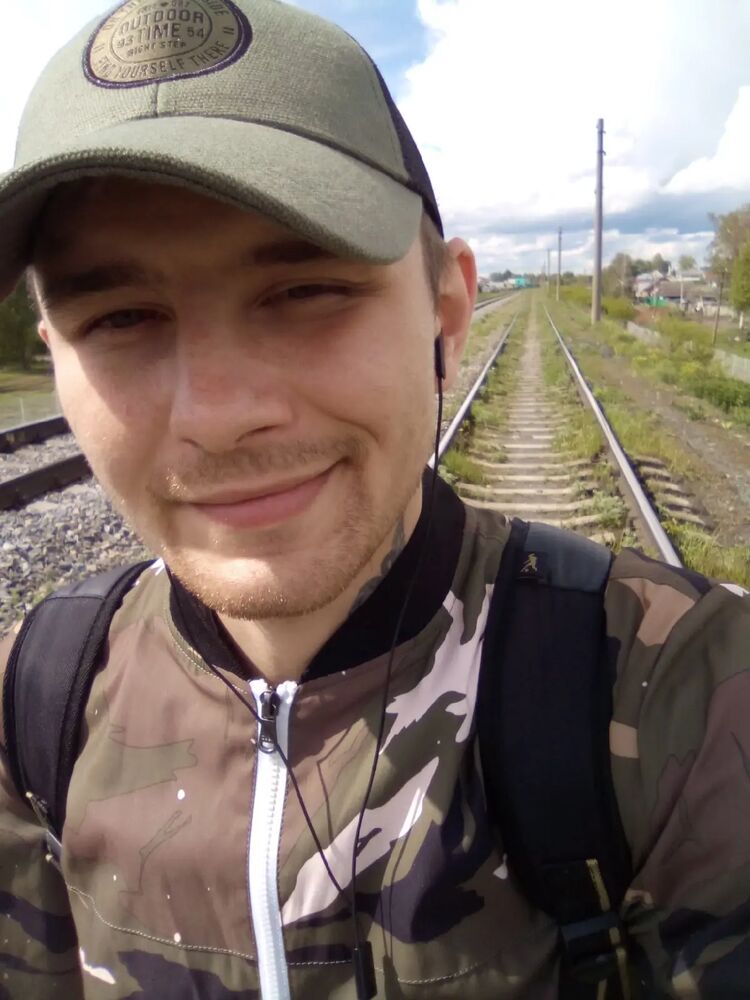  ,   Aleks, 32 ,   ,   