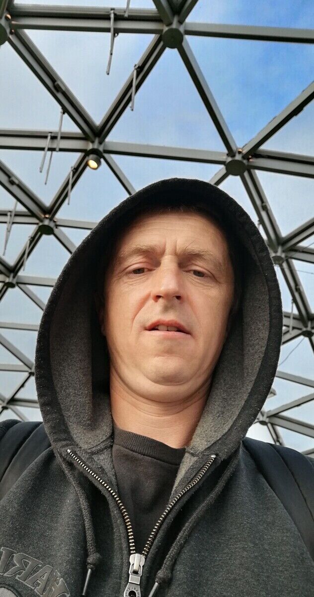  ,   Ihor, 48 ,   ,   , c 