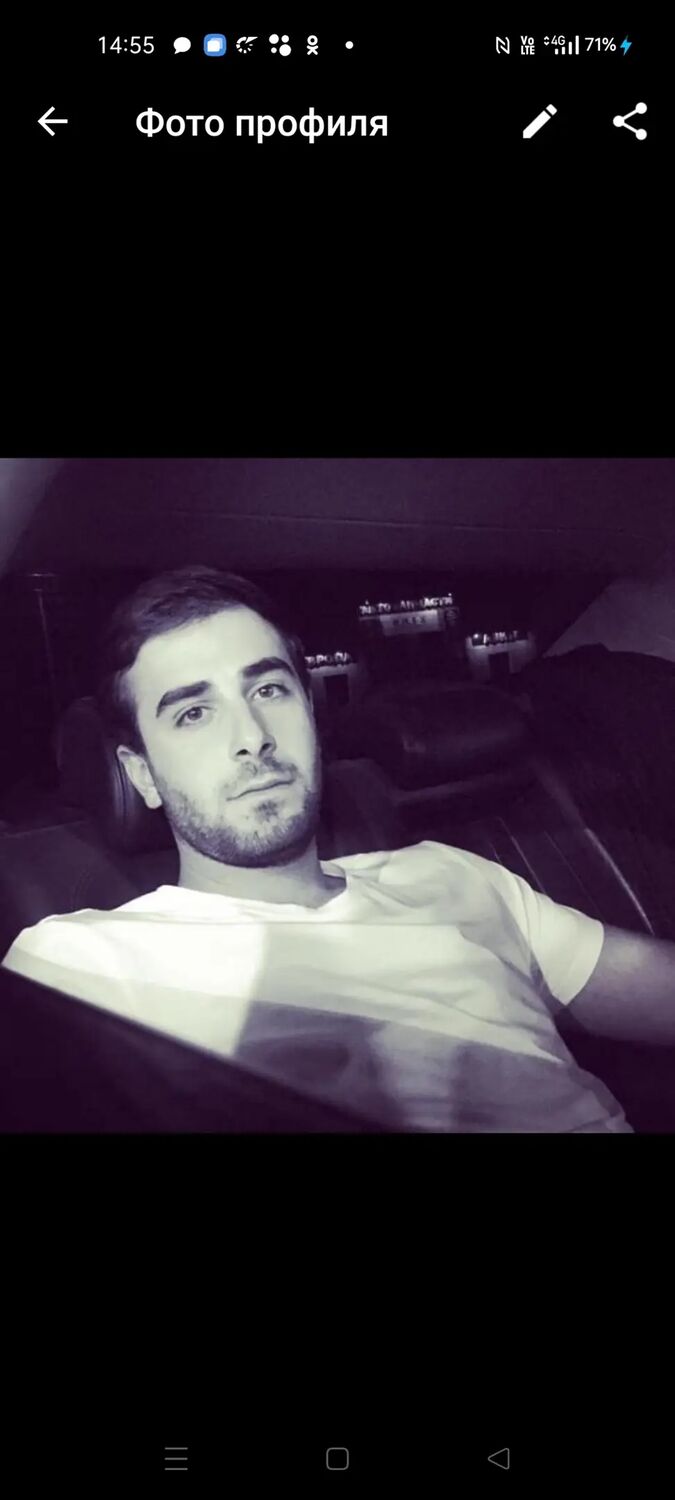  33813792  David, 28 ,    