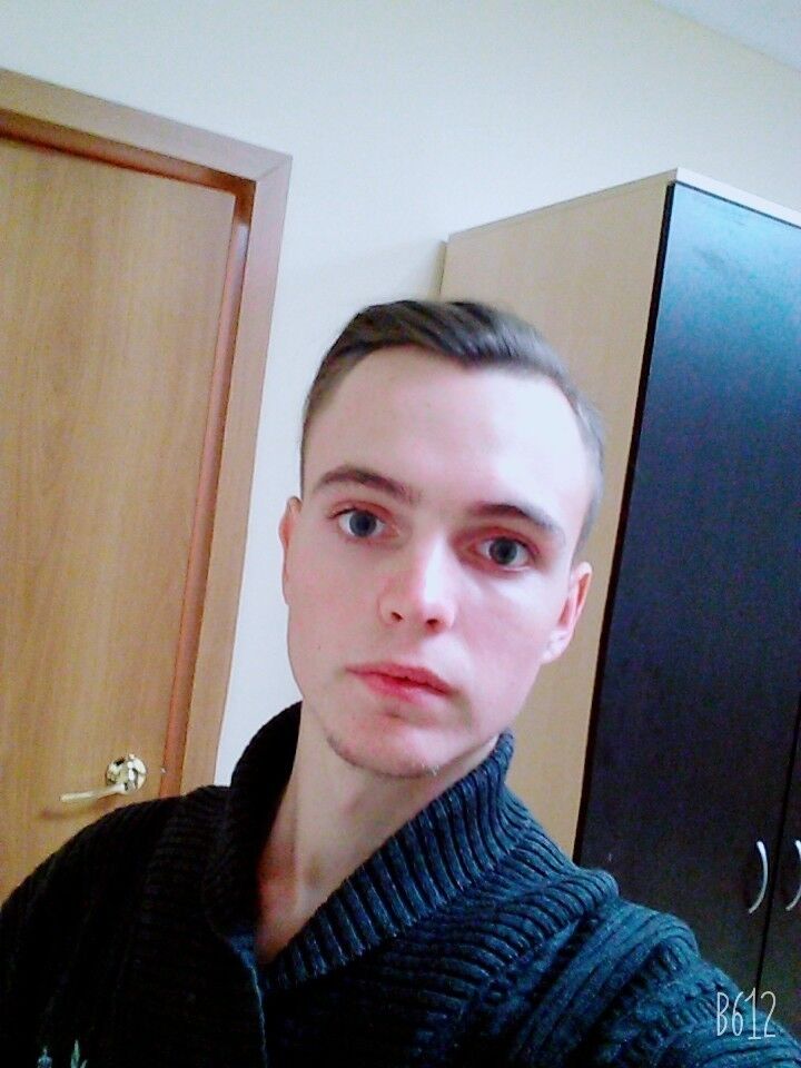  18305602  , 25 ,    