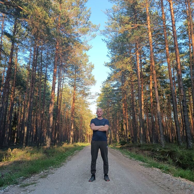  45751592  Sergej, 44 ,    