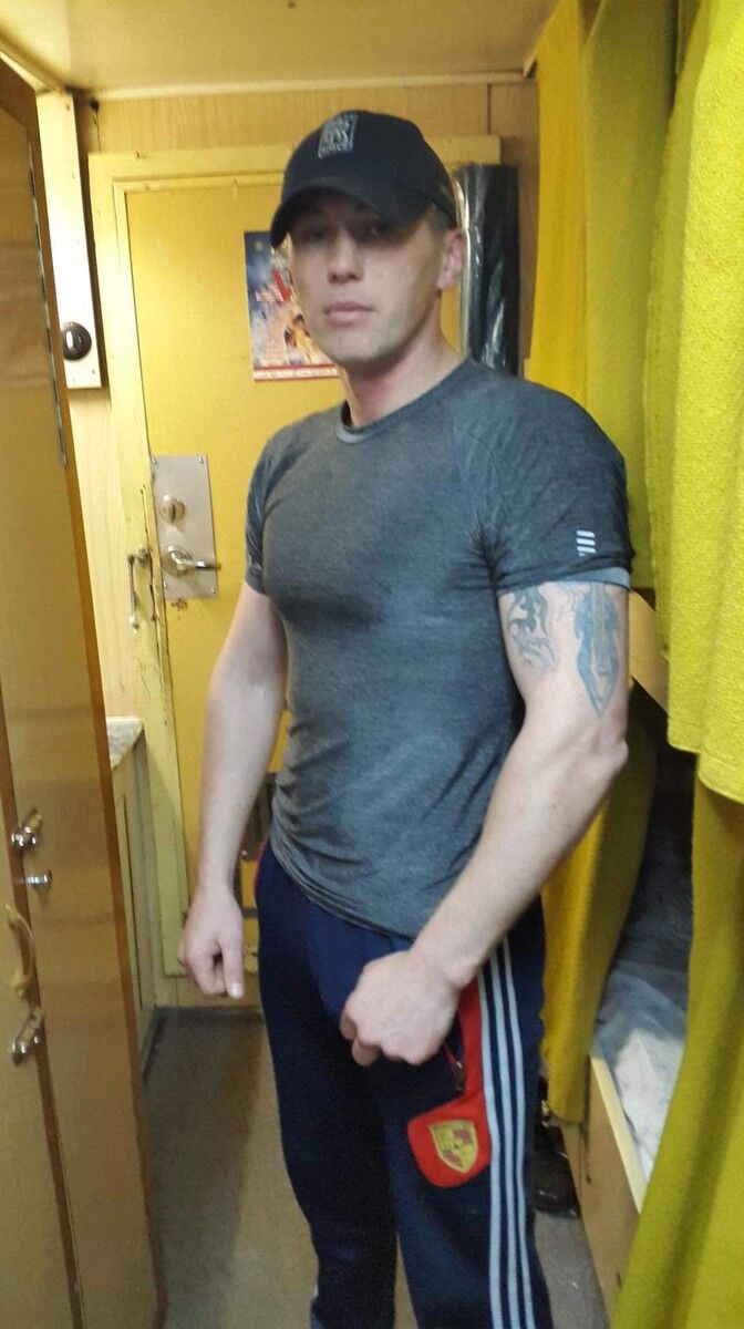  ,   Max, 42 ,   ,   , c 