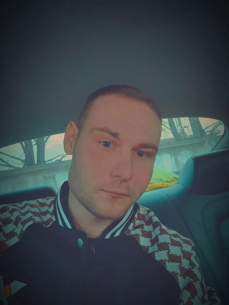  35097442  , 28 ,    