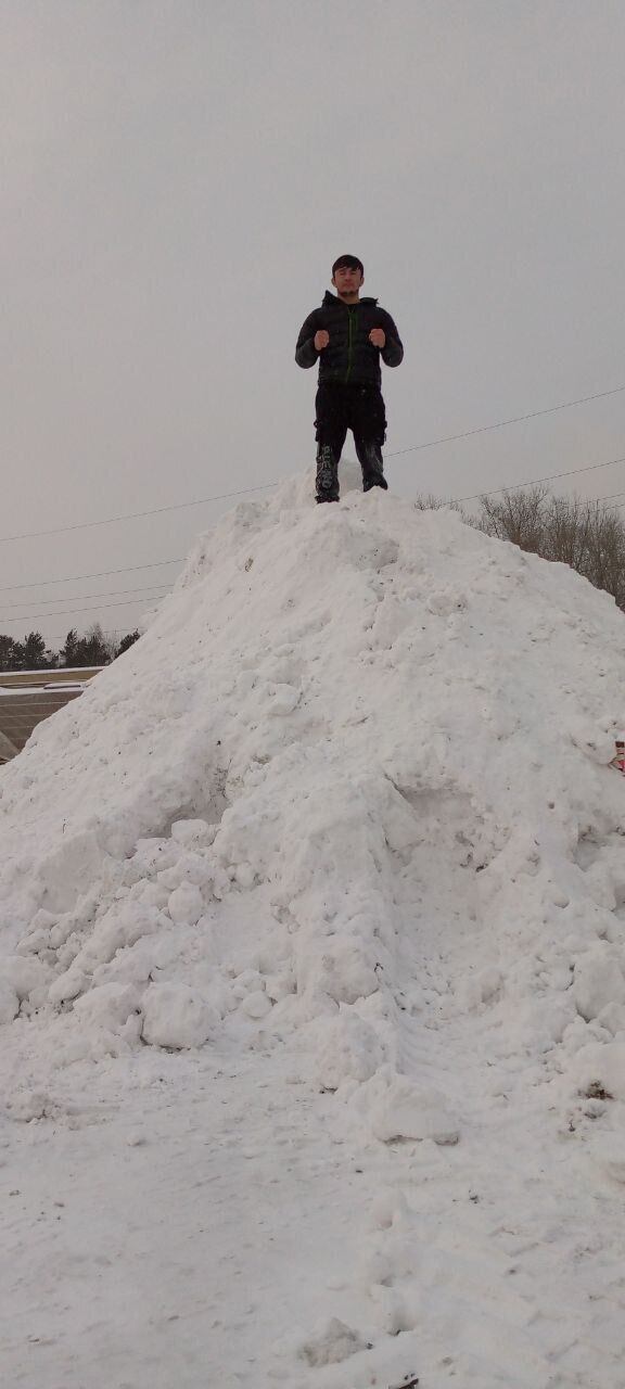  31492522  Umidjon, 26 ,    