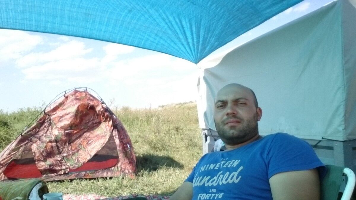  6463292  Dmitrii, 41 ,    