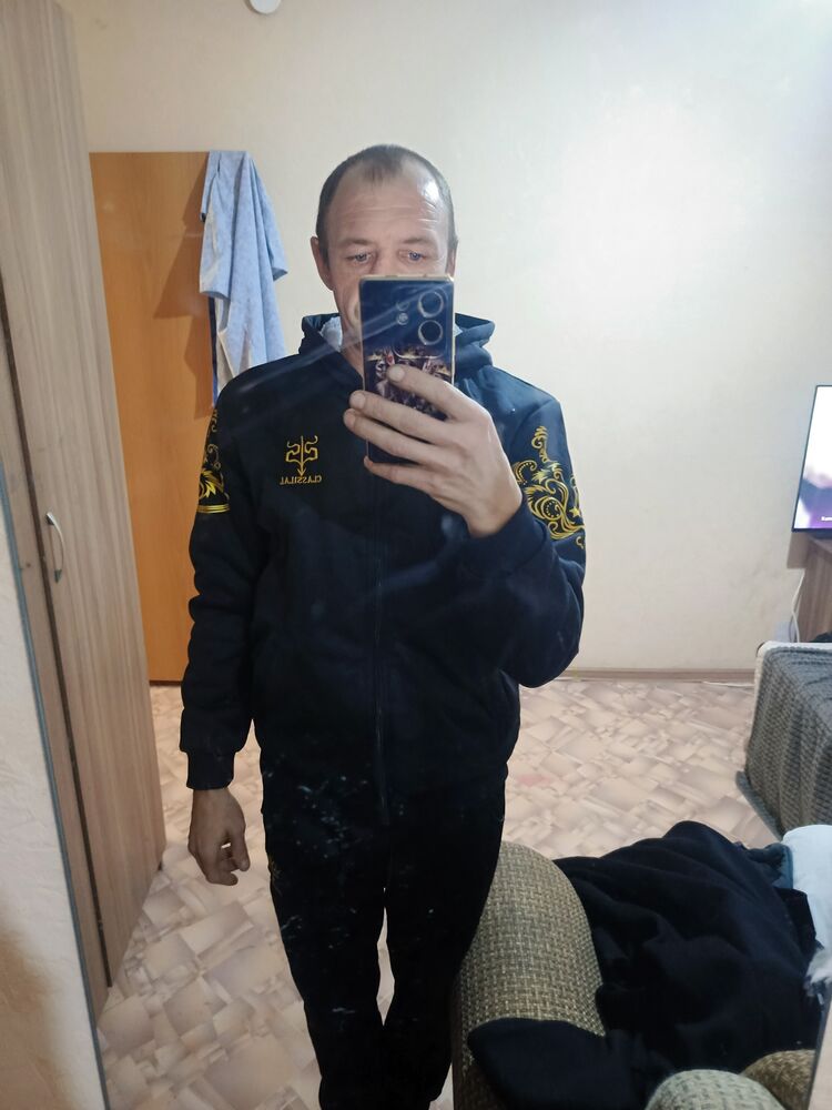  48711182  , 41 ,    