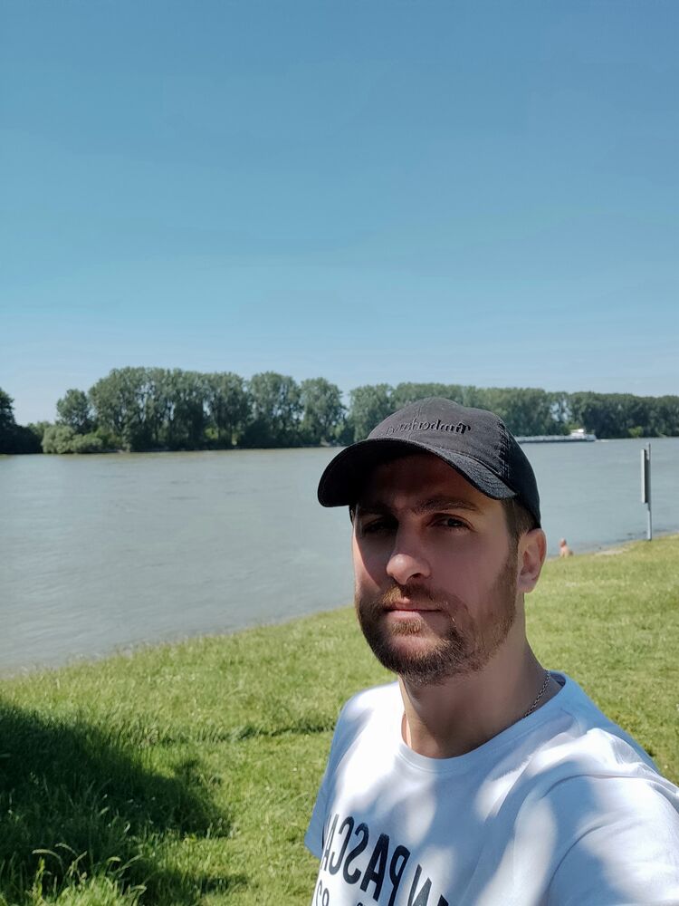  44117522  Otto, 37 ,    Rottenburg