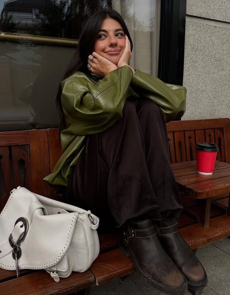 ���� 56029592 ������� ���������, 27 ���, ���� ���������� � London Colney