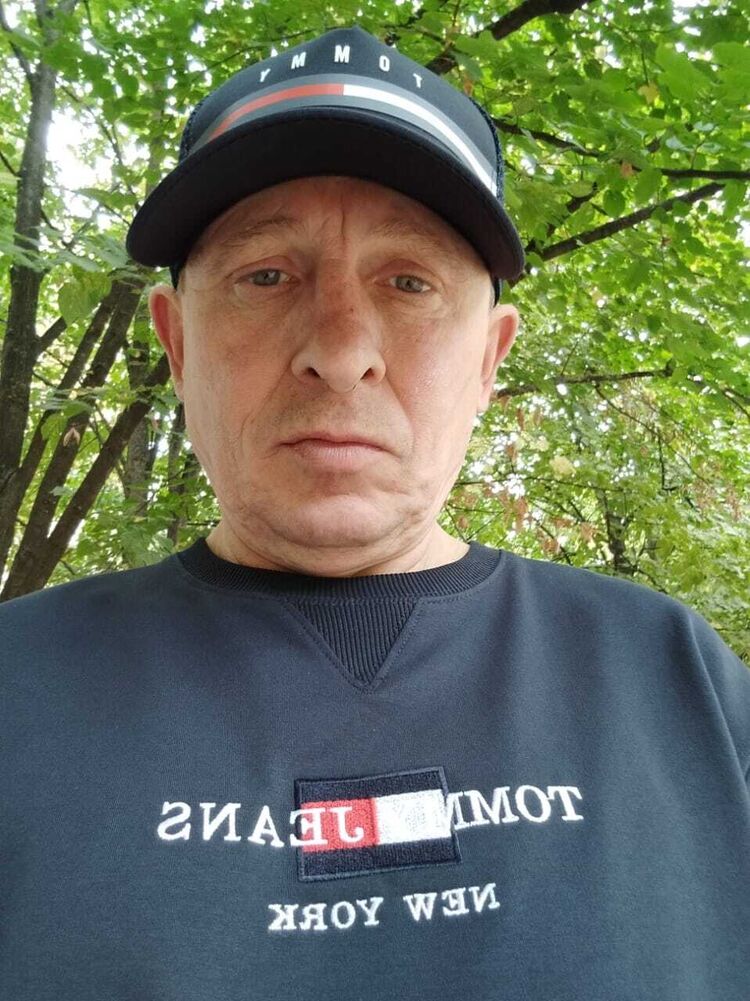  33907782  Vladimir, 53 ,    --