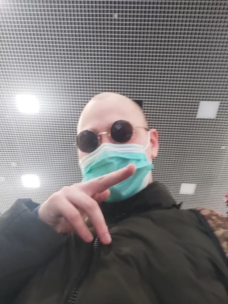  31589402  Pavel, 27 ,    