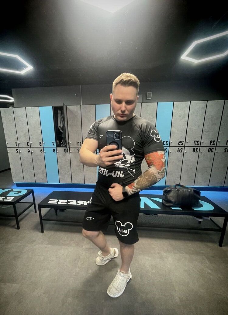  54115122  Smile, 33 ,    