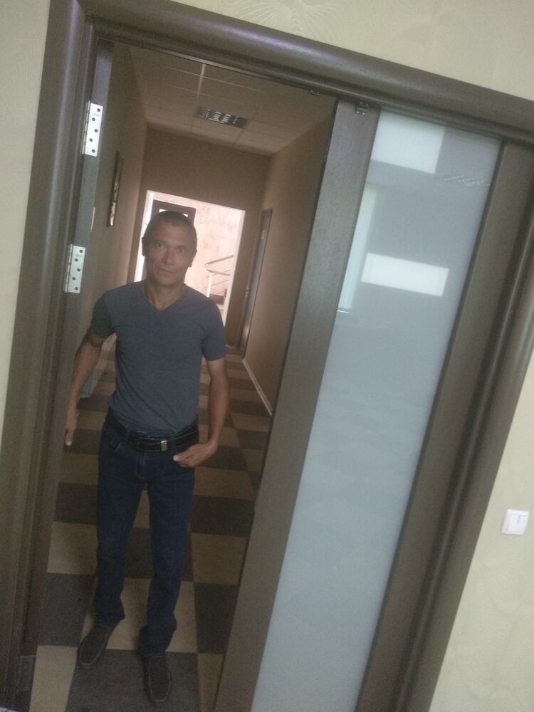  28541562  , 46 ,    