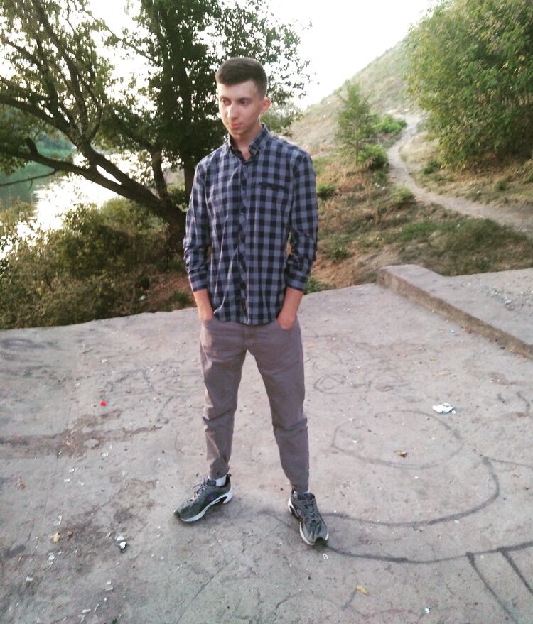  23744912  , 25 ,     