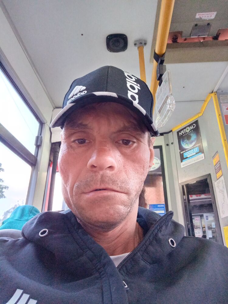  44894742  Vadim Noskov, 43 ,    