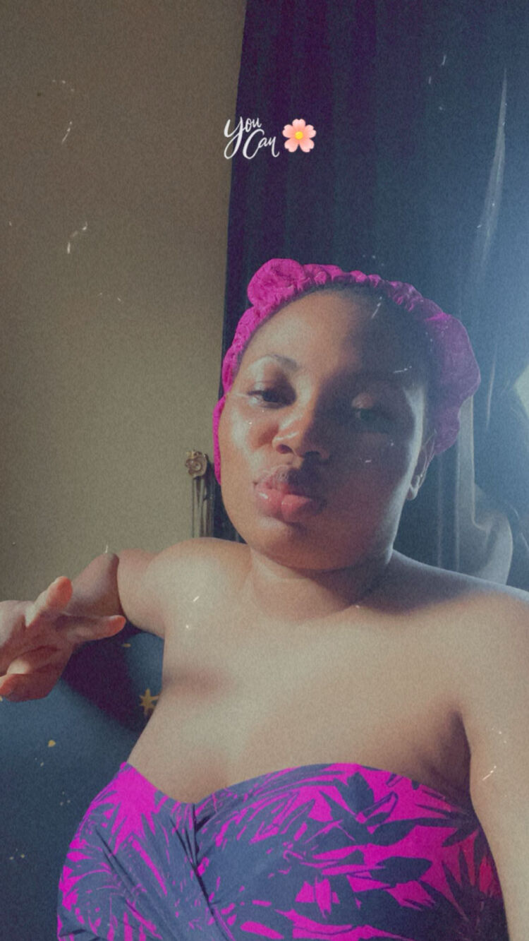  52034022  Shakirah, 32 ,    Lagos