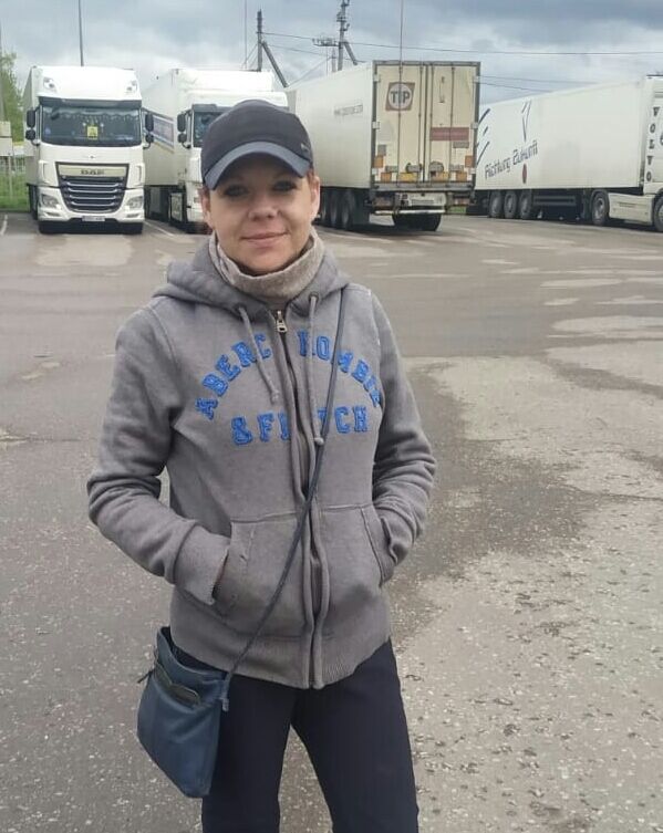  22956442  Yana, 35 ,    