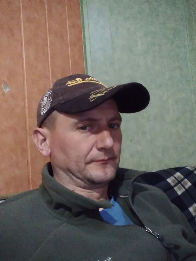  22824262  Hattab, 47 ,    