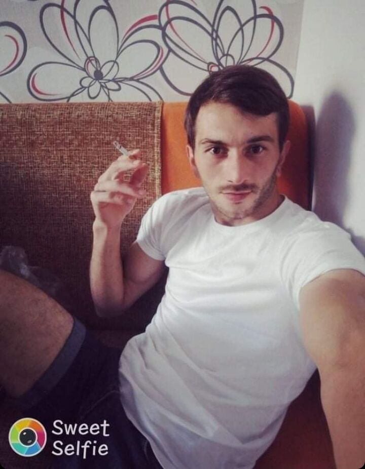  ,   Gigi, 30 ,   ,   