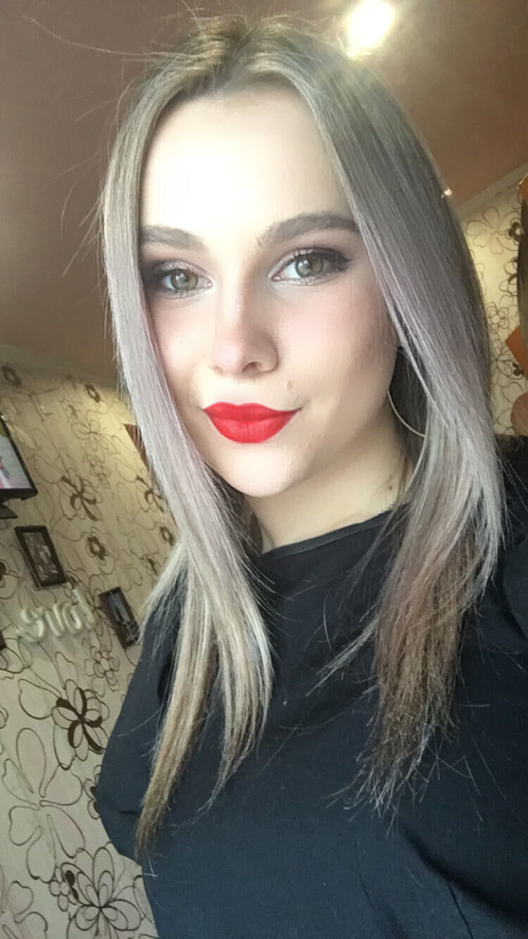  ,   Valeria, 22 ,   ,   