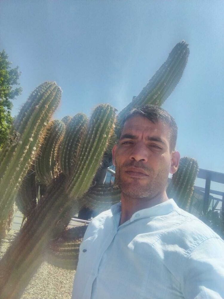  40509582  Xeyal, 38 ,    