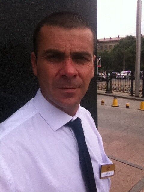  17148832  Andrei, 48 ,    