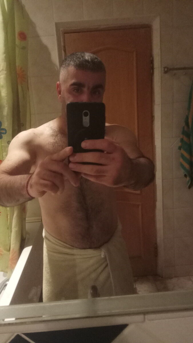  18983902  , 43 ,    