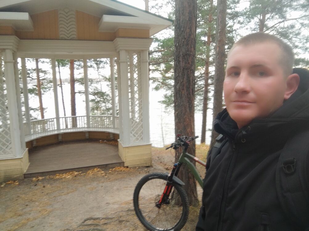  30515612  Andrei, 28 ,    