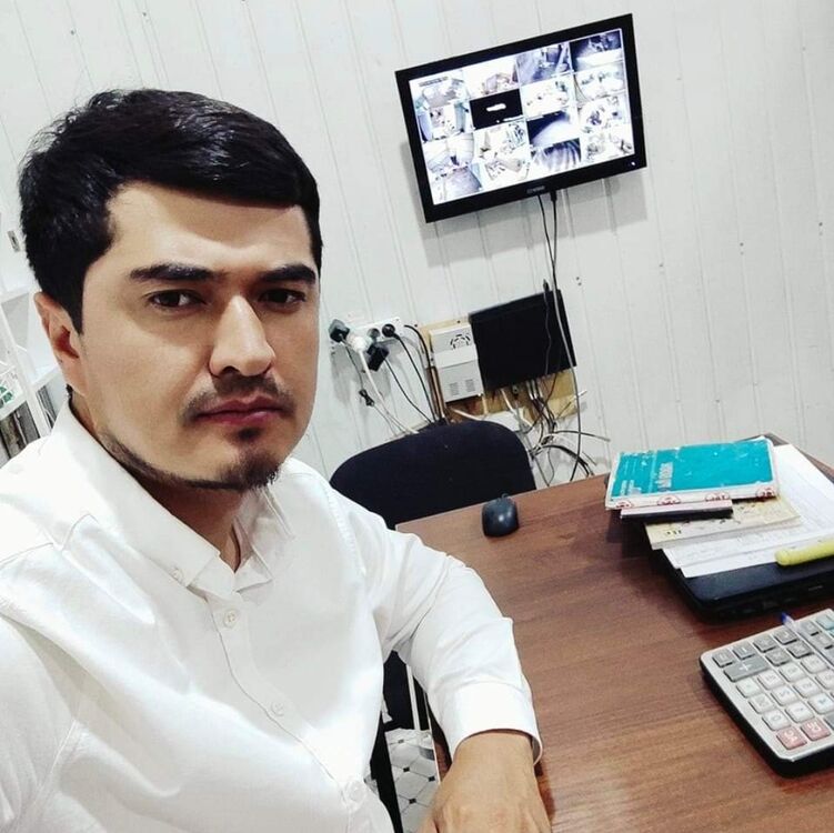  41956682  Usmon, 31 ,    