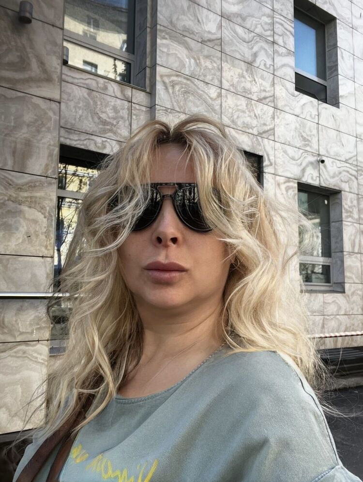  ,   Tatiana, 40 ,   c 