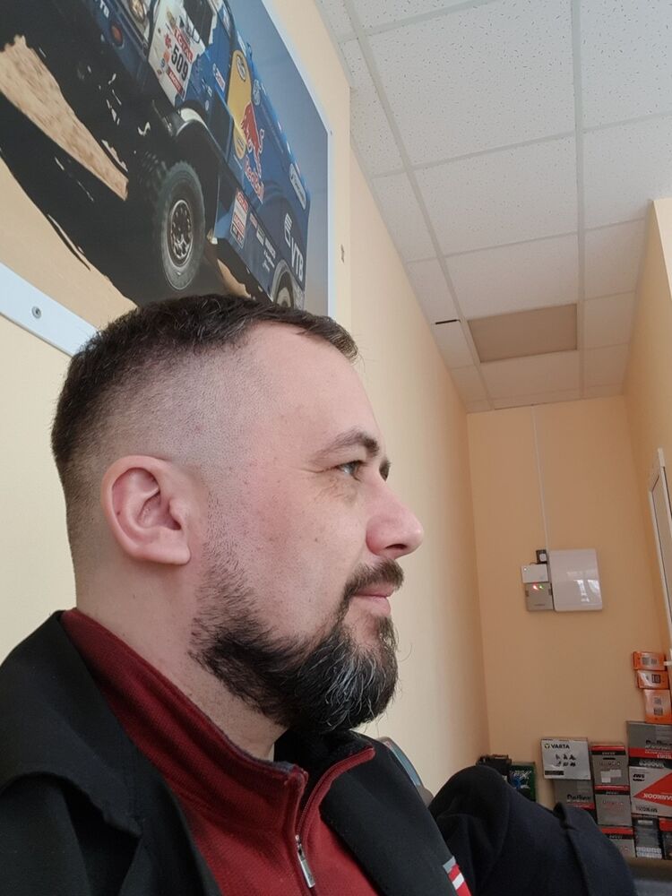  ,   Serge, 49 ,   ,   , c 