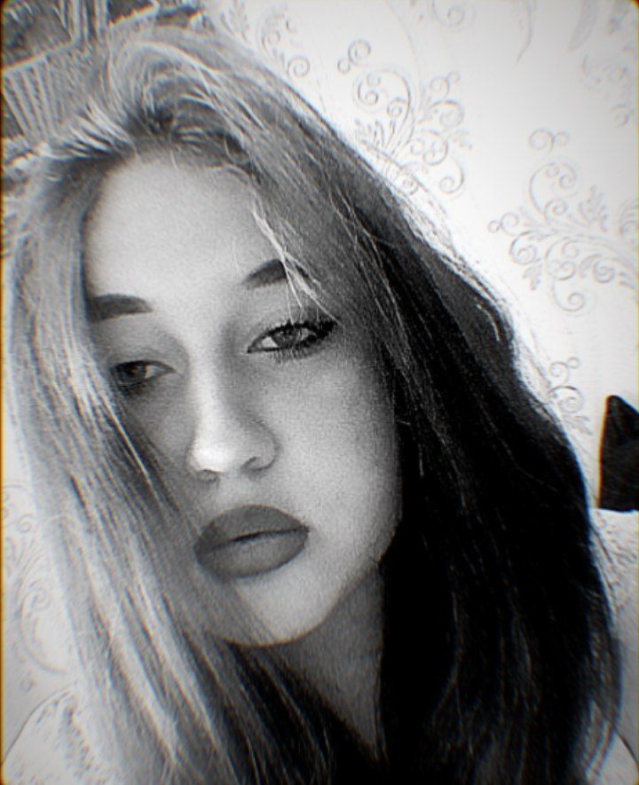  ,   Viktoria, 19 ,   c , 