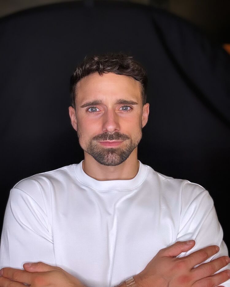  ,   , 33 ,   ,   