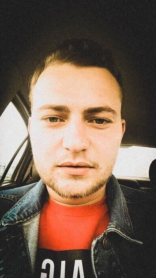  ,   Goga, 27 ,   ,   