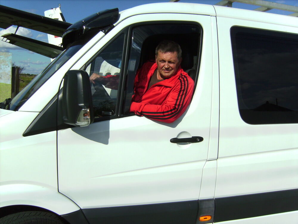  5048182  Igor, 67 ,    