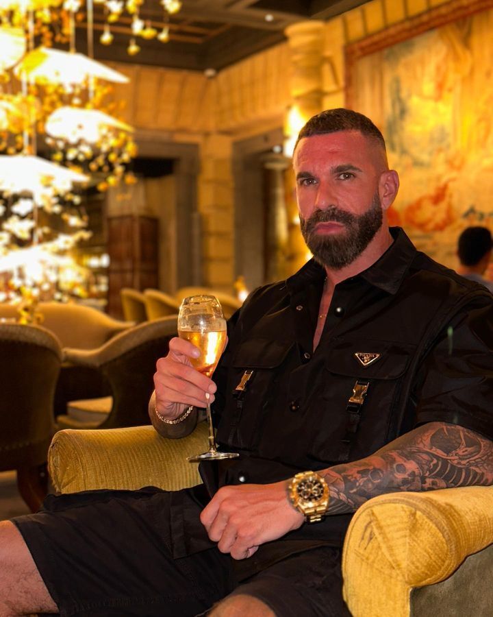  40572812  , 40 ,    -