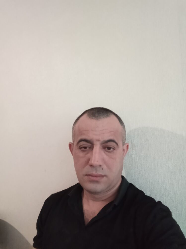  36231772  Rasul, 42 ,    