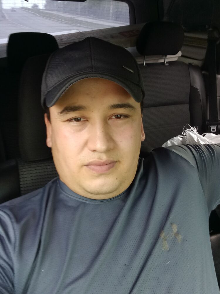  38238082  Farrhbek, 30 ,    