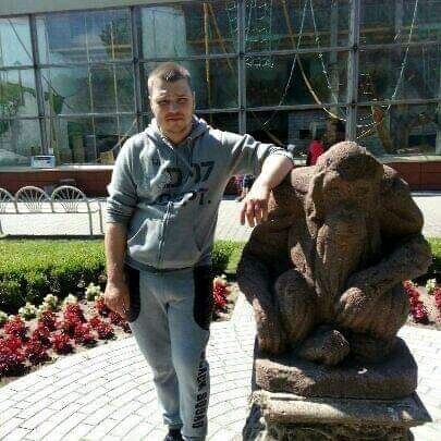  ,   Aleksandras, 32 ,   ,   , c 