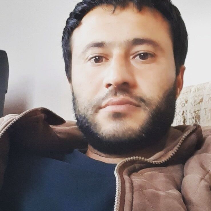  19817142  Arman, 39 ,    