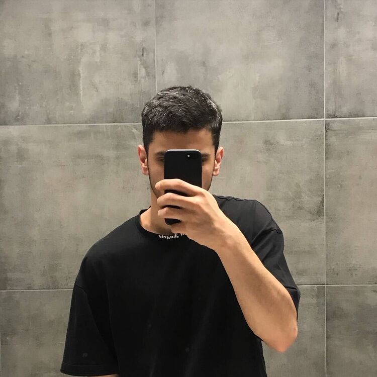  40582862  , 24 ,    