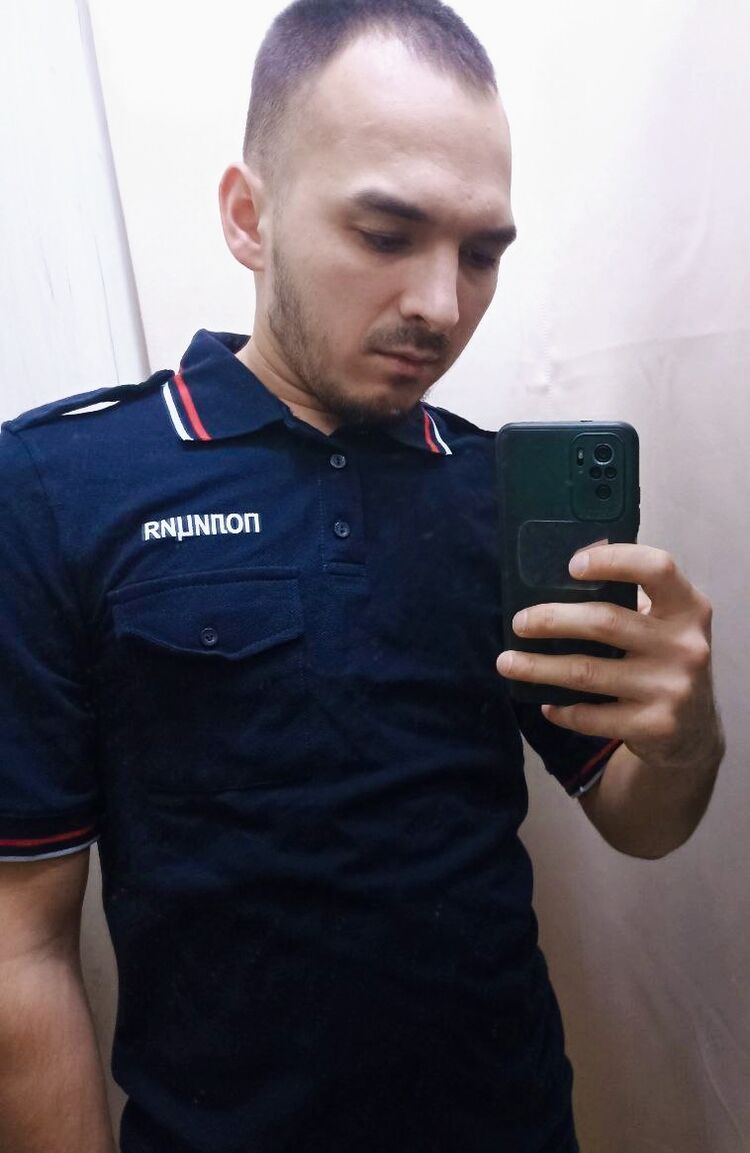  48057822  , 29 ,    -