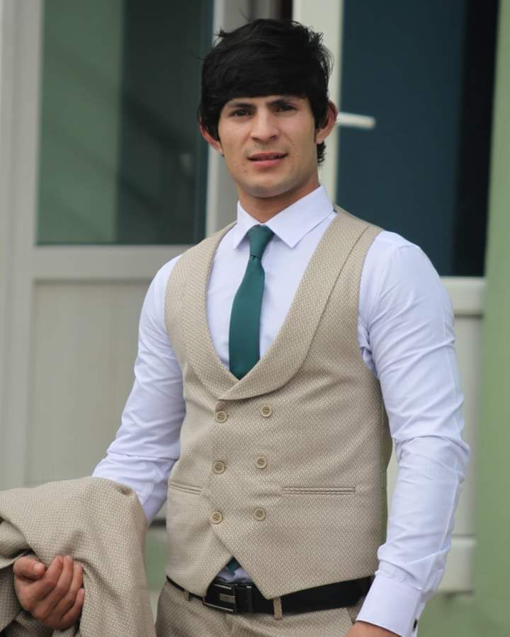  43248102  Sayed, 26 ,    