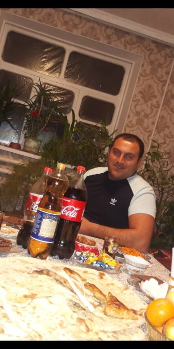  ,   Ruslan, 38 ,   ,   , c 