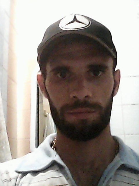  12922262  Andrei, 40 ,    
