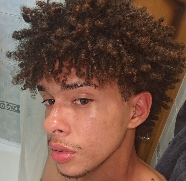  45441272  Ronal, 20 ,    