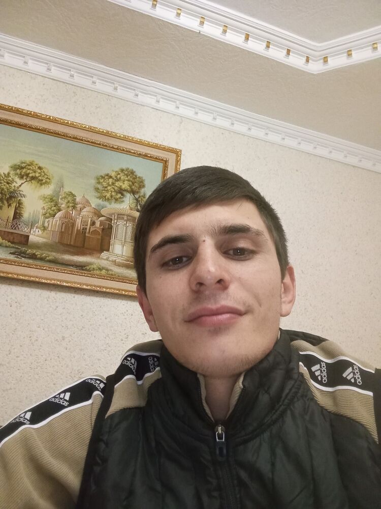  47735692  , 24 ,    
