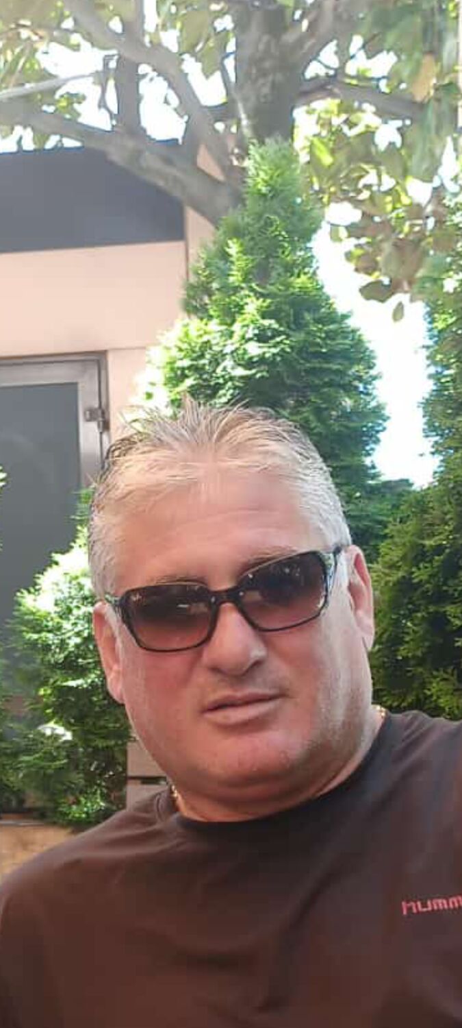  54506362  Kadir, 53 ,    