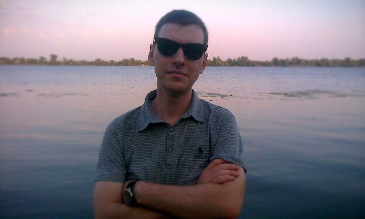 ,   Ruslan, 33 ,   ,   , c 
