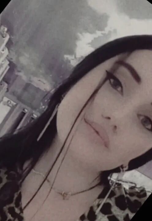  43352362  Amina, 26 ,    